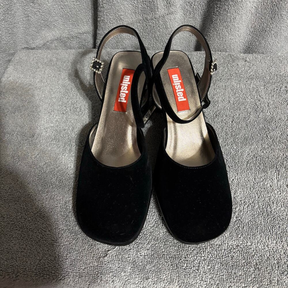 Vintage 90s UNLISTED Kenneth Cole Square Toe Block Heels Ankle Strap Velvet